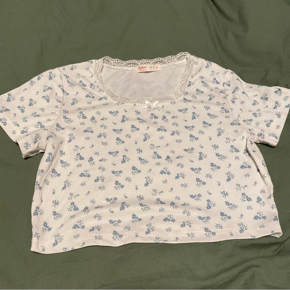 Crop top bundle - Picture 4 of 15